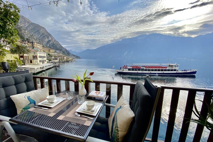 Appartement vue lac Limone sul Garda, balcon sur Porto-Vecchio - Photo 2