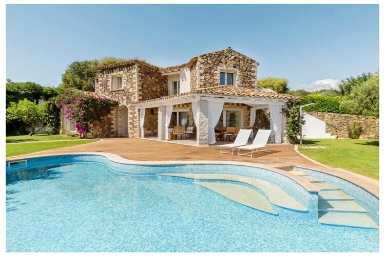 Villa Ulivo, luxe à Castiadas avec piscine et vue mer - Photo 1