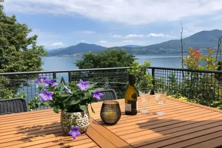 Ciao Lago : appartement lac avec plage privée