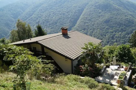 Maison 2 pièces avec terrasse et piscine à Cavaglio Spoccia Gurrone : photo 2
