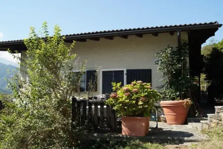 Maison 2 pièces avec terrasse et piscine à Cavaglio Spoccia Gurrone : photo 9