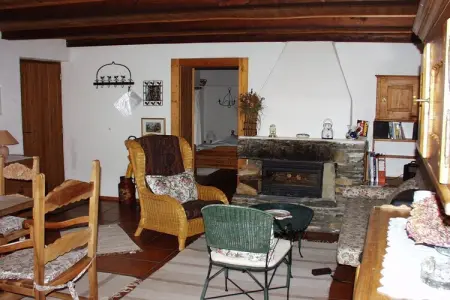 Maison 2 pièces avec terrasse et piscine à Cavaglio Spoccia Gurrone : photo 15