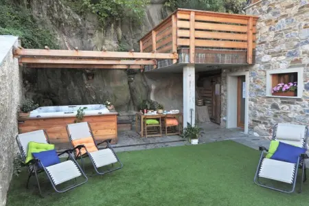 Chalet avec spa, piscine et vue lac à Dervio : photo 3