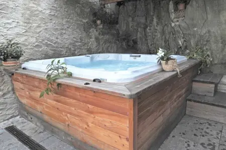 Chalet avec spa, piscine et vue lac à Dervio : photo 6