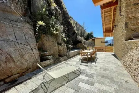 Chalet avec spa, piscine et vue lac à Dervio : photo 23