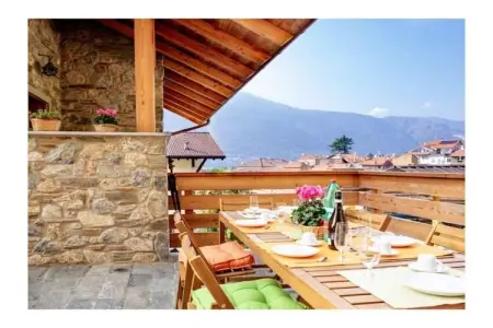 Chalet avec spa, piscine et vue lac à Dervio : photo 27