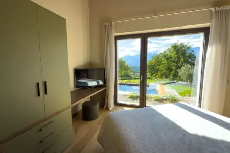545620, Maison de vacances à Colico avec piscine - Photo 14
