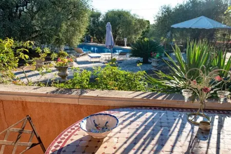 Maison climatisée avec piscine et spa à Grasse : photo 11