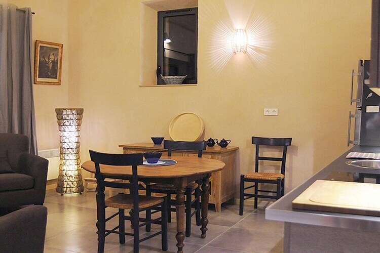 Maison 2 chambres à Apt avec jacuzzi privé et piscine - Photo 11