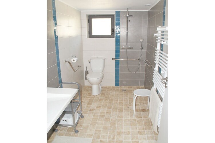 Maison 2 chambres à Apt avec jacuzzi privé et piscine - Photo 14