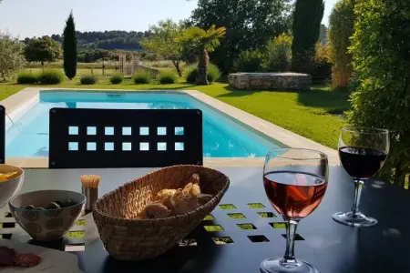Location maison à St. Saturnin les Apt, Mazet des Moineaux