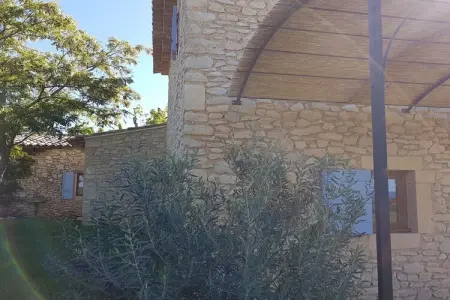 Le Mazet des Moineaux, maison provençale à Saint-Saturnin-les-Apt : photo 5