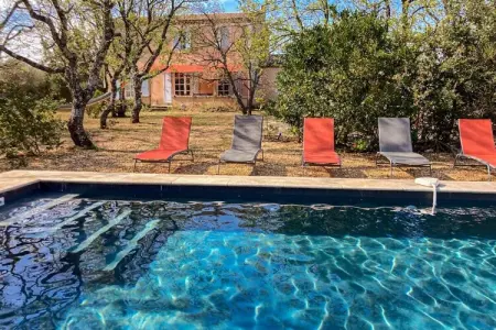 Location maison à Saint Saturnin lès Apt, Charmante maison de campagne avec piscine – 637 SAT