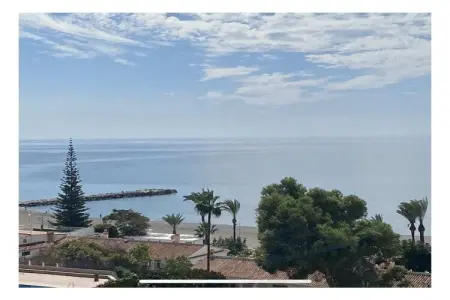 Appartement rénové face à la mer à Torrox Costa : photo 4
