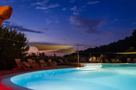 Casa Fienile à Cortemilia : maison 7 pers., piscine : photo 2