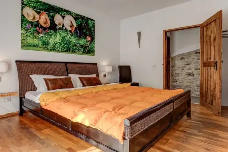 Casa Fienile à Cortemilia : maison 7 pers., piscine : photo 15