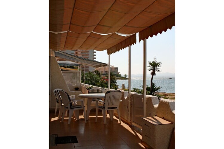 Bungalow face à la plage à La Manga del Mar Menor - Photo 2