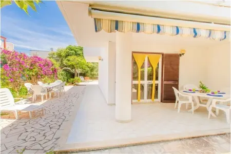 Villa Irene à Torre Santa Sabina, accès direct à la plage : photo 3