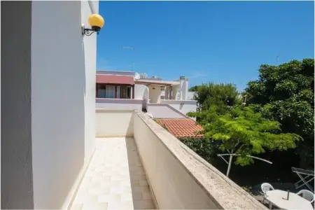 Villa Irene à Torre Santa Sabina, accès direct à la plage : photo 5