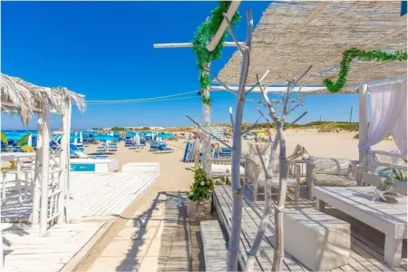 Villa Irene à Torre Santa Sabina, accès direct à la plage : photo 14