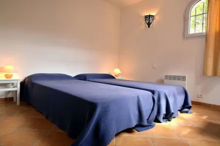 Mini-villa 3 pièces Santa Giulia, 350 m de la plage : photo 13