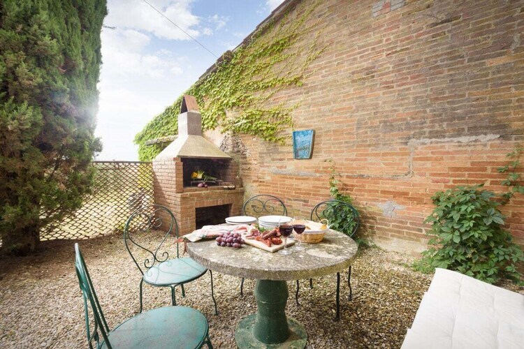 Villa I Cipressi en Toscane : 5 chambres, piscine et vue panoramique - Photo 10