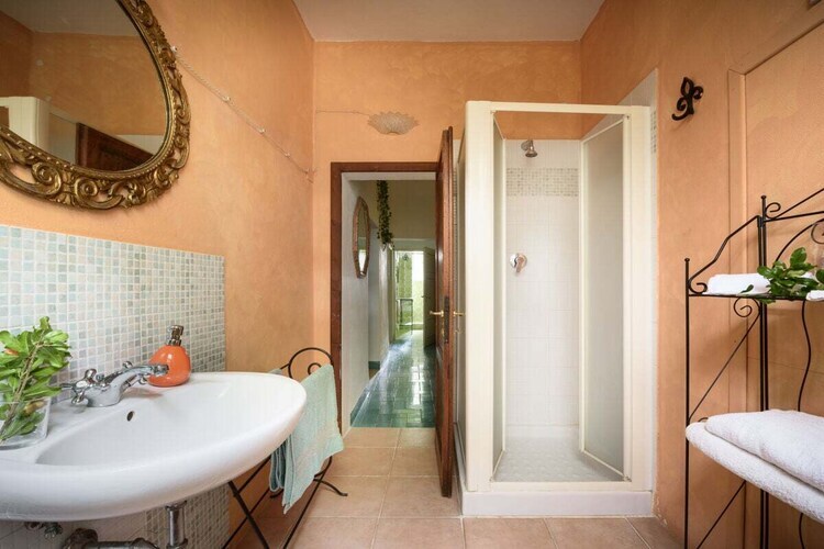 Villa I Cipressi en Toscane : 5 chambres, piscine et vue panoramique - Photo 37