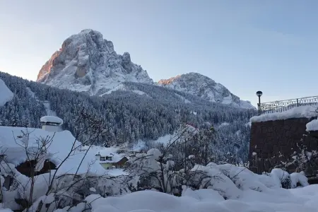 Studio Diego à Santa Cristina, vue sur le Sassolungo : photo 3