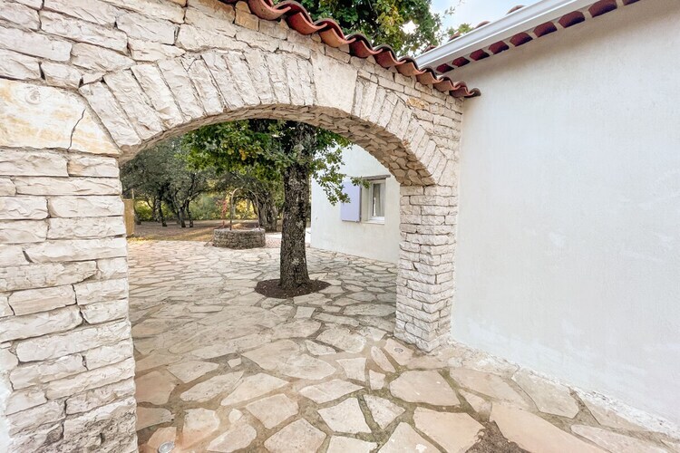 Gîte 4 pers. avec piscine à Fox-Amphoux - Photo 8
