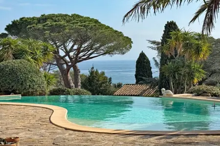 588985, Villa avec piscine aux Issambres - Photo 2