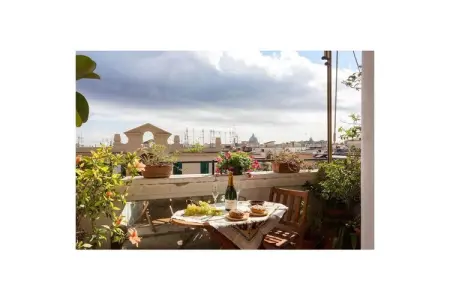 275710, Au Vatican : Penthouse avec vue panoramique - Photo 1