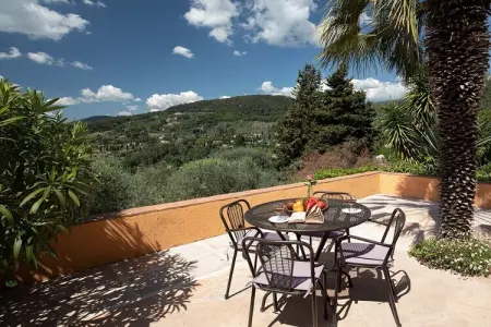 Villa 4 chambres avec piscine et studio indépendant : photo 3