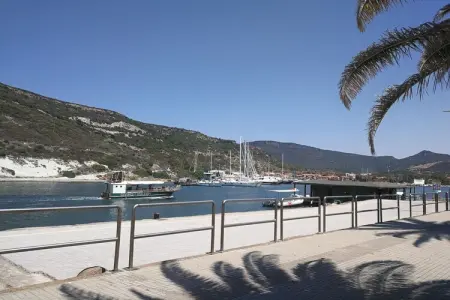 Maison Porto Alabe, vue mer et balcon salon : photo 38