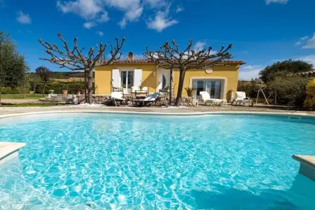 Maison 6 personnes avec piscine à Tavernes