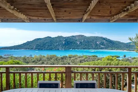 Mini-villa 3 chambres à Porto-Vecchio, vue mer et piscine : photo 1