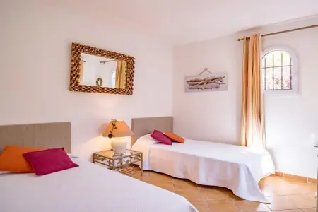 Mini-villa 3 chambres à Porto-Vecchio, vue mer et piscine : photo 14