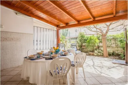 Villa Anna à Torre Santa Sabina, 450 m de la plage : photo 6