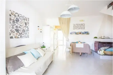Villa Anna à Torre Santa Sabina, 450 m de la plage : photo 8