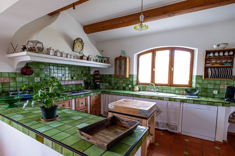 Gîte 8 personnes avec piscine et cuisine d'été à Fox-Amphoux - Photo 16