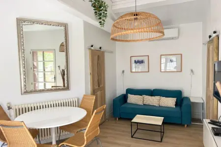 Maison climatisée Aups, piscine eau salée et jeux : photo 10