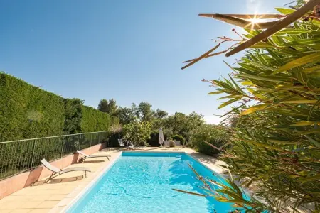 Location maison à Roussillon, Maison de vacances avec 4 chambres