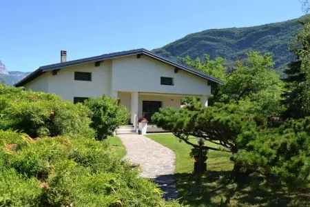 Maison 5 pers. avec jardin à Calavino, vue Dolomites : photo 2