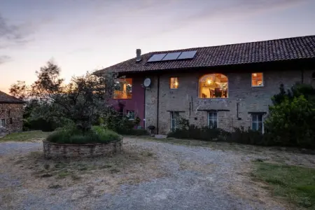Maison rénovée 130m² avec four à pain, Cortemilia
