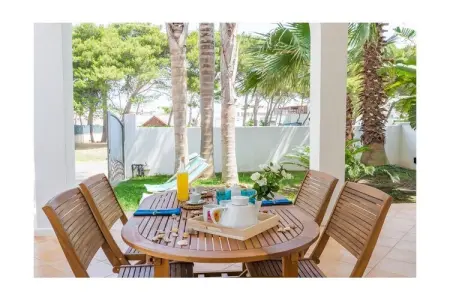 Maison Ferreri à Specchiolla, jardin clos à 350m de la plage : photo 1