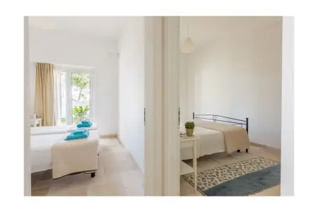 Maison Ferreri à Specchiolla, jardin clos à 350m de la plage : photo 12