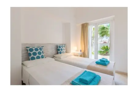 Maison Ferreri à Specchiolla, jardin clos à 350m de la plage : photo 15