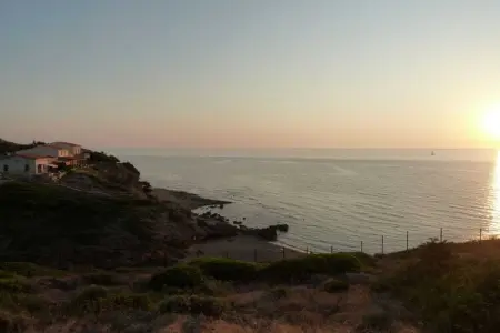 Maison Domenico en falaise à Porto Alabe, vue mer : photo 32