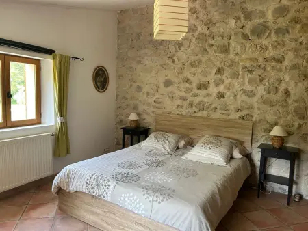 Maison 80 m² avec terrasse et barbecue à Castellane : photo 4