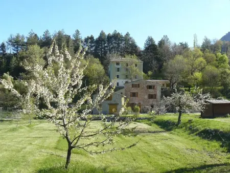 Maison 80 m² avec terrasse et barbecue à Castellane : photo 7