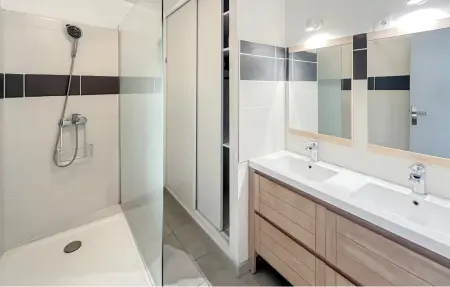 Maison 10 personnes avec piscine privée à Nîmes : photo 7